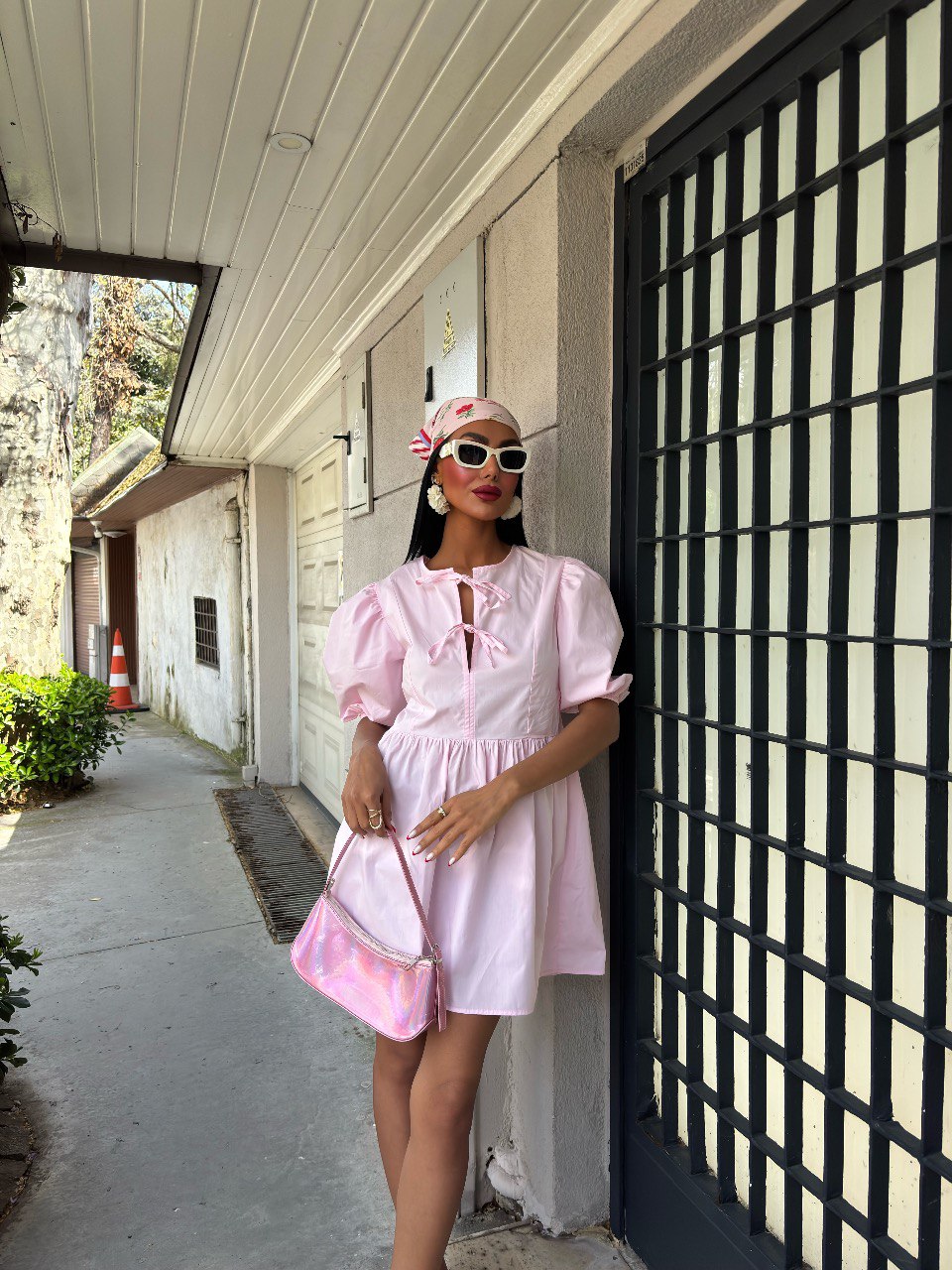 Front Bow Tie and Balloon Sleeve Dress