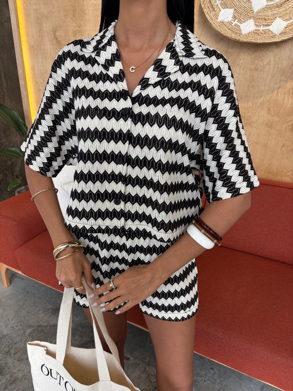 Premium line-patterned Shirt