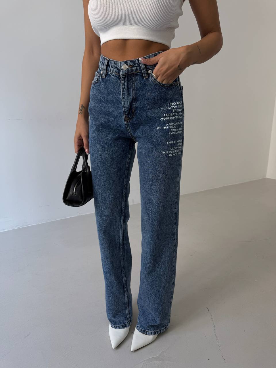 Signature Printed Low Waist Denim